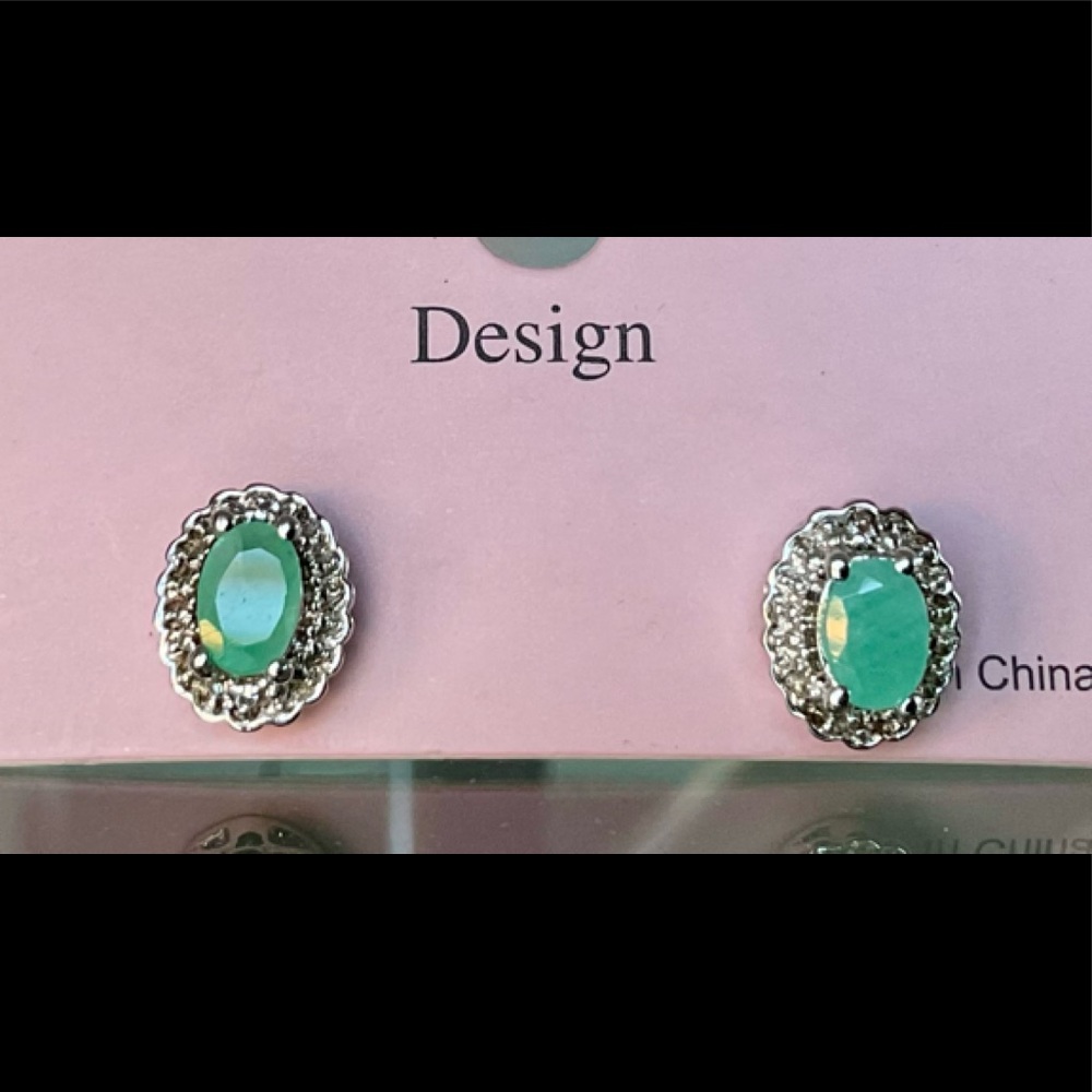 Silver green stone Earrings
